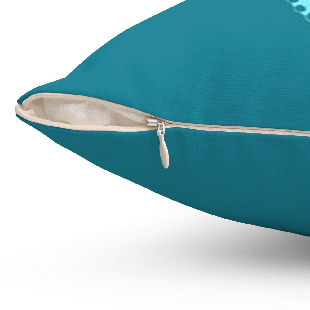 shows zipper for easy care
